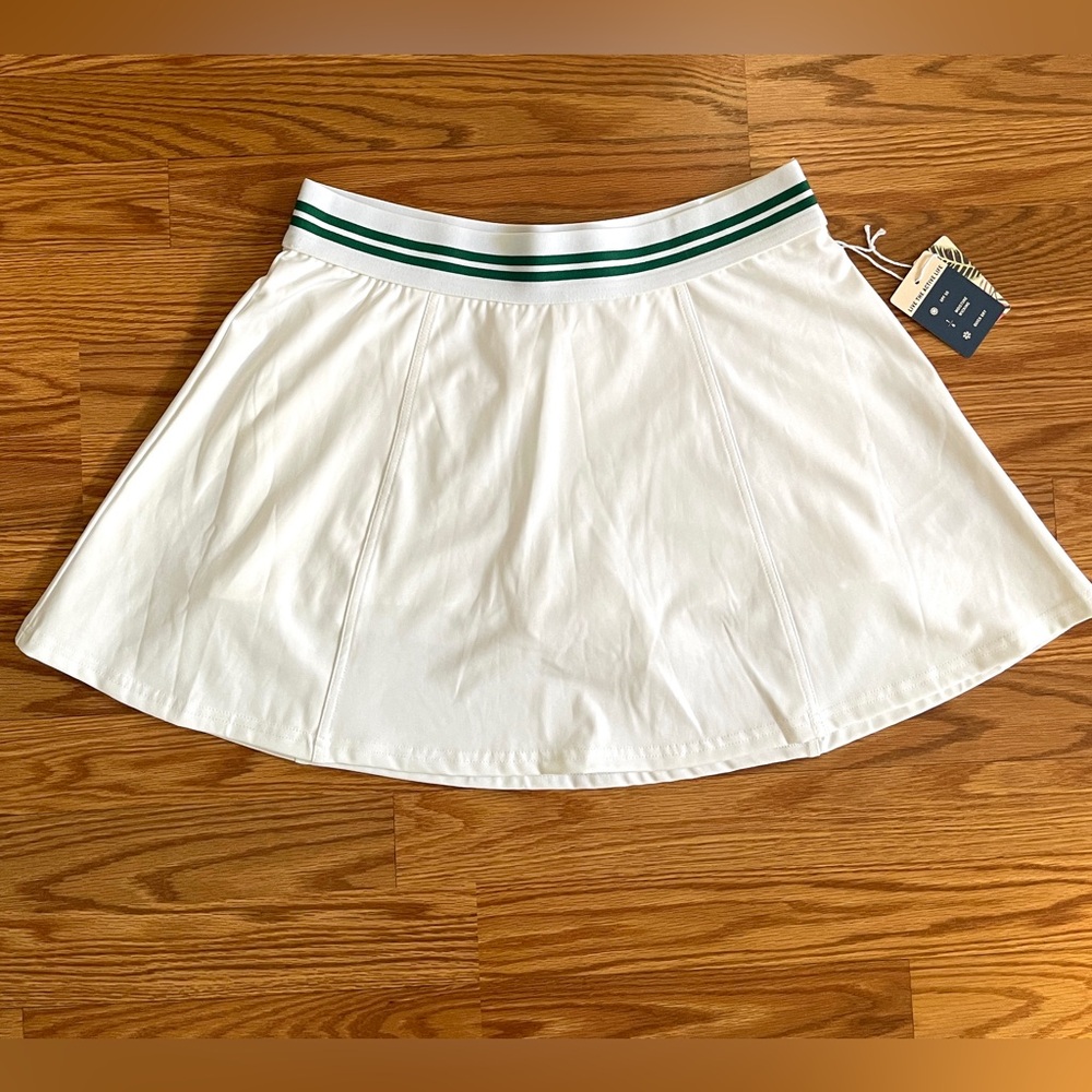 🆕 Tommy Bahama Skort - White & Green - Size M